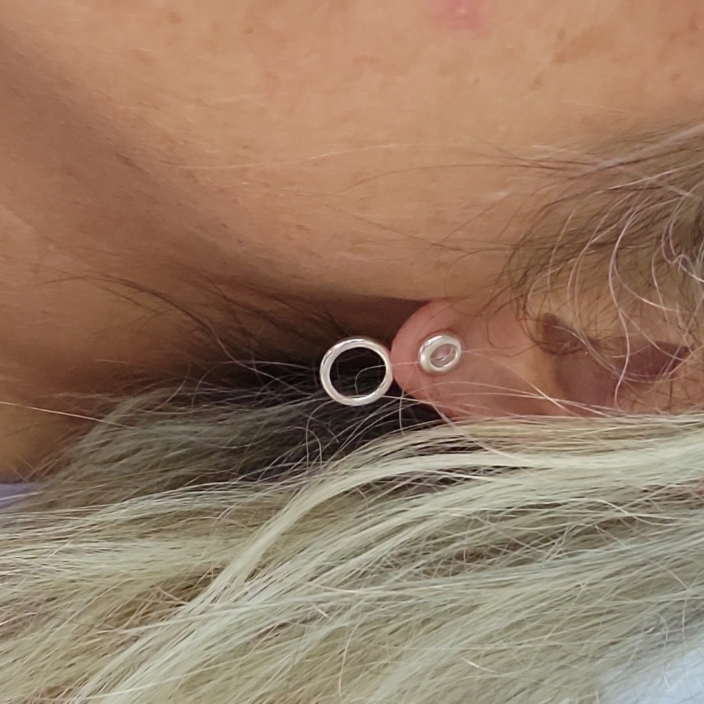 Front/Back Double Bubble Stud Earrings - Picture 5 of 6